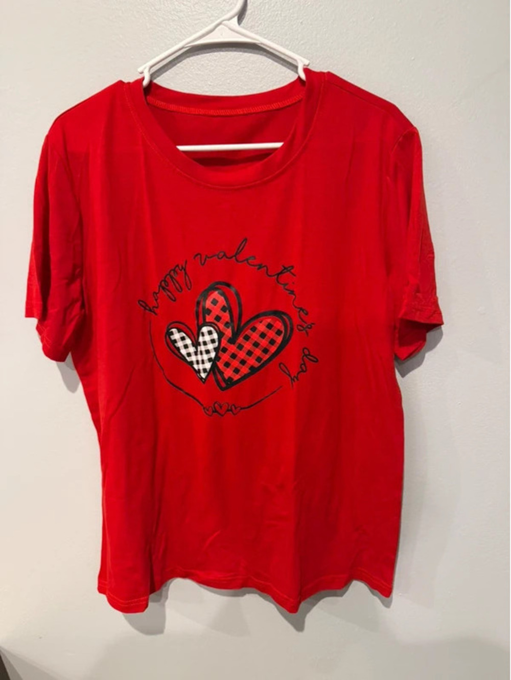 Women’s Happy Valentine’s Day Heart Graphic T-Shirt Red XL